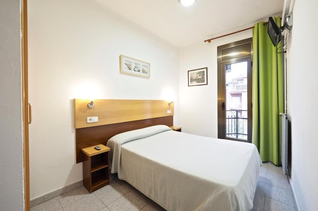 Hostal Ballestero Barcelona Exterior photo